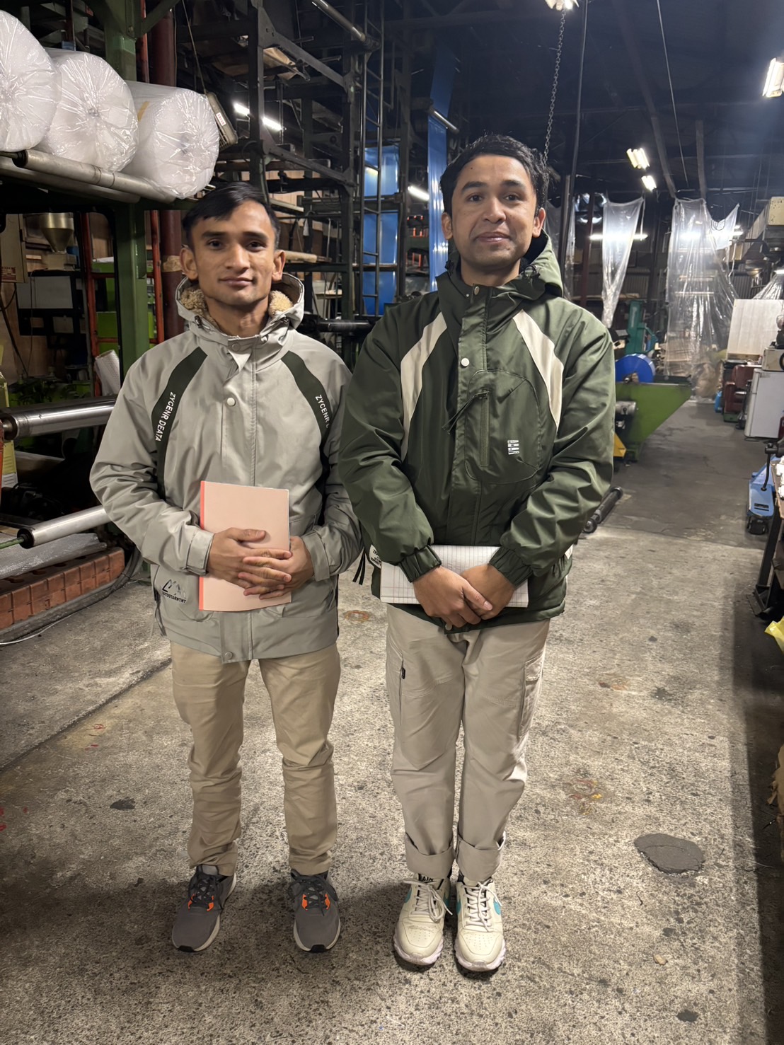 ネパール人技能実習生2名の兵庫県の会社（プラスチック成型）配属に同行しました。}