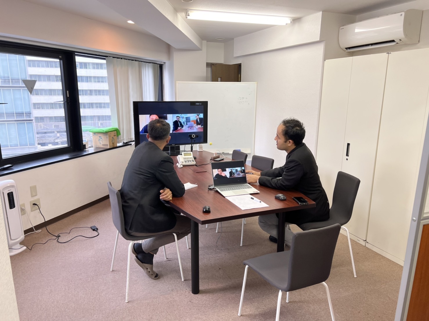 リモートでの仮面接も随時おこなっております}