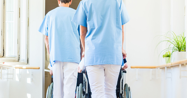 【即戦力の介護人材をお探しの方へ】}