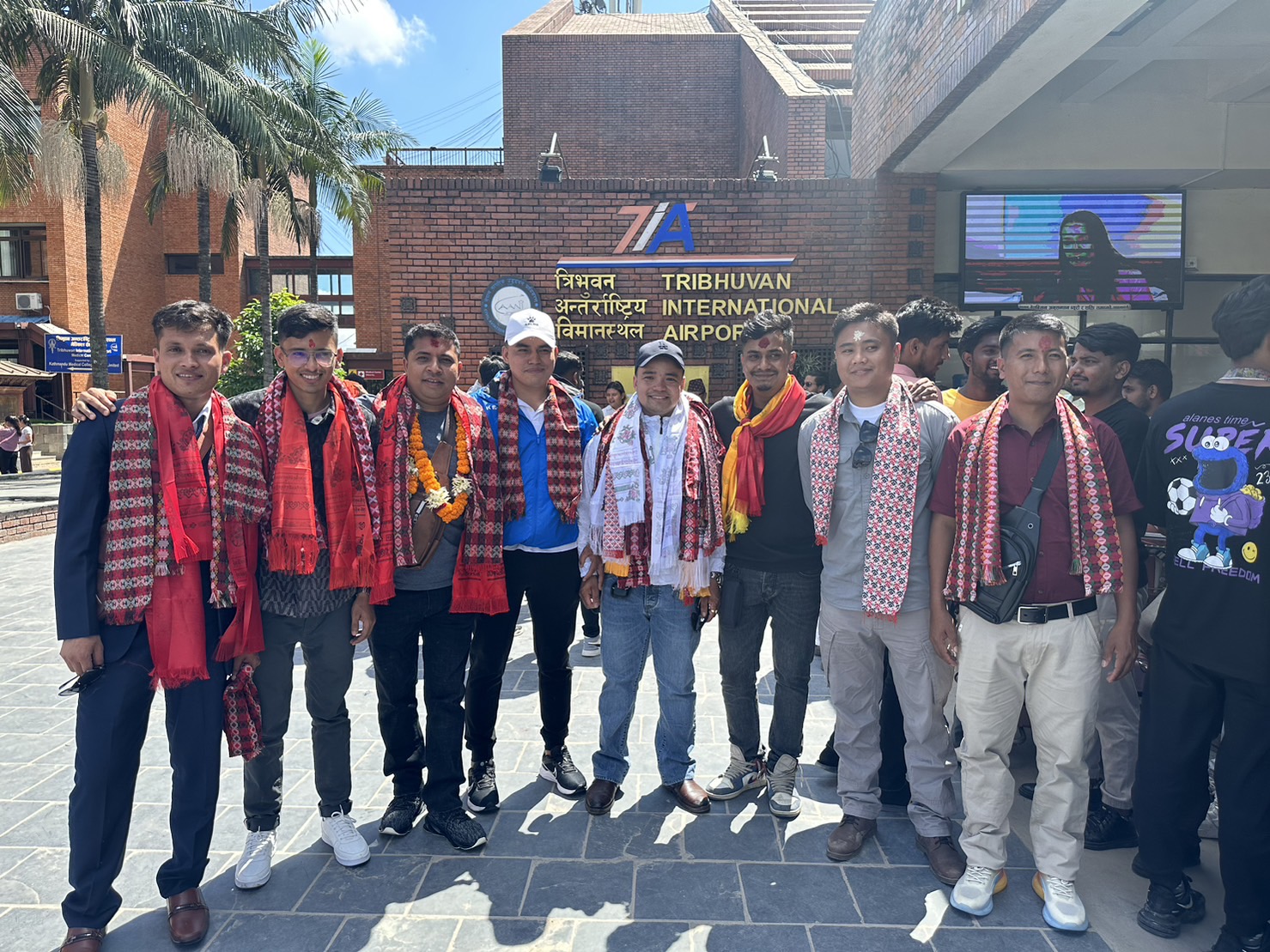 ネパール人技能実習生が新規８名入国されました。山口県で配属予定}