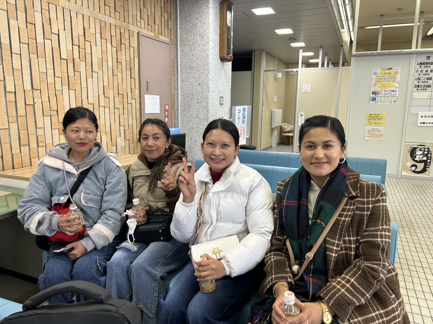 ネパール人技能実習生4名の食品加工会社（仙台）への配属に同行しました。}